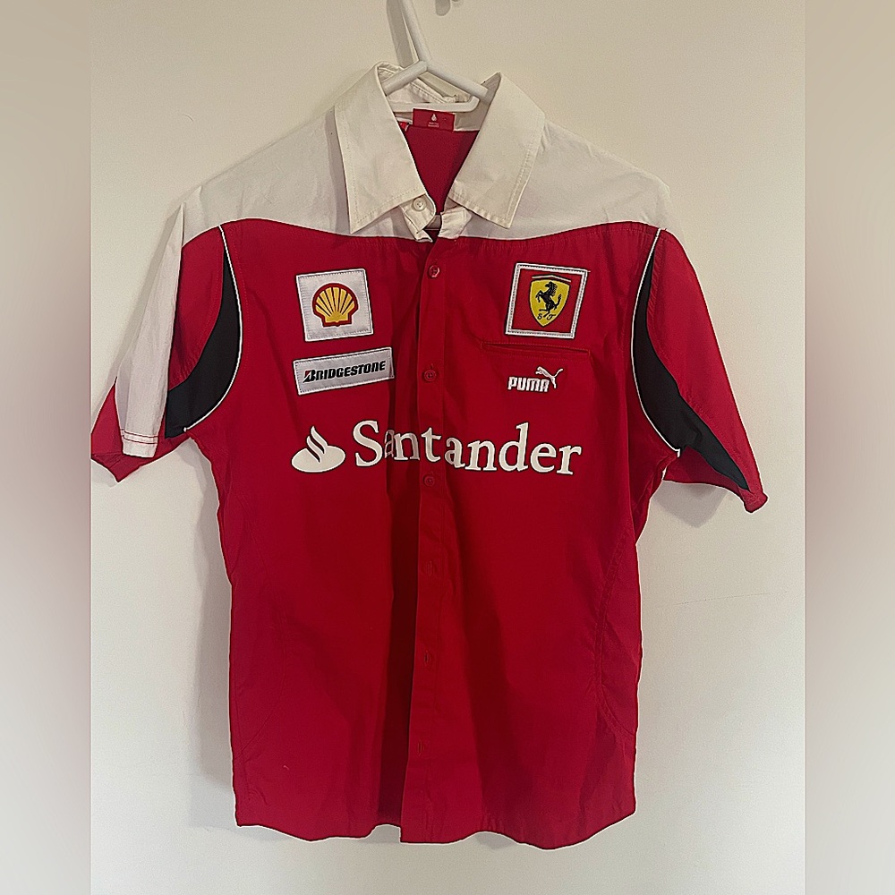 Never worn Men’s Vintage Scuderia Ferrari Puma shirt